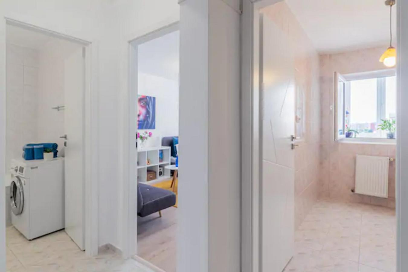 Cosy & Chic Studio Close By Victoria Square Bukarest Exterior foto