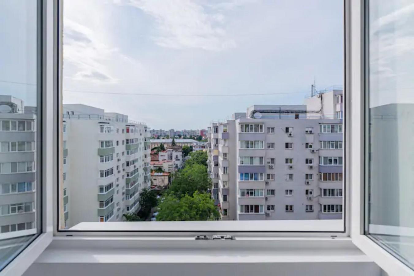 Cosy & Chic Studio Close By Victoria Square Bukarest Exterior foto